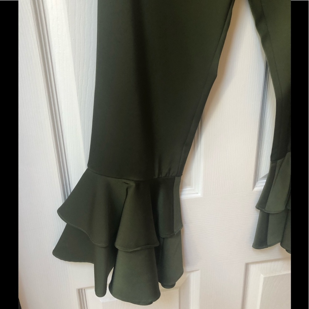 Tularosa Green Ruffle Capri Pants - Picture 8 of 15